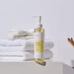 iUNIK Calendula Complete Cleansing Oil (200 ml) - Image 3