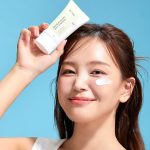 iUNIK Centella Calming Daily Sunscreen (60 ml) - Image 3