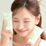 iUNIK Centella Calming Daily Sunscreen (60 ml) - Image 6